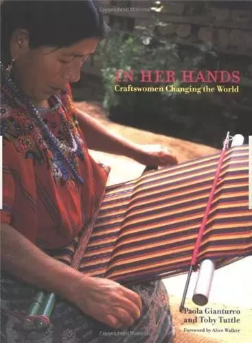 In Her Hands /anglais -  GIANTURCO PAOLA - POWERHOUSE