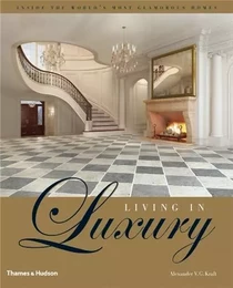 Living in Luxury /anglais