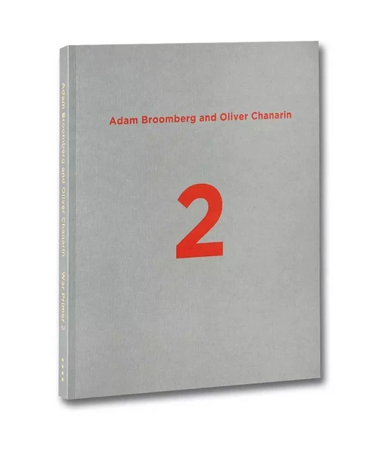 War Primer 2 (Paperback) - Adam Broomberg, Oliver Chanarin - MACK BOOKS