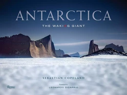 Antarctica The Waking Giant /anglais