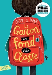 Le garçon au fond de la classe