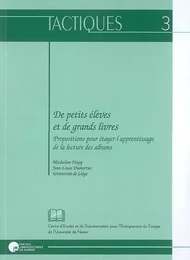 DE PETITS ELEVES ET DE GRANDS LIVRES.