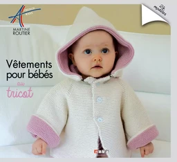 Vêtements pour bébé au tricot