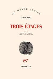 Trois étages