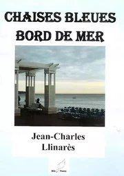 chaises bleues bord de mer